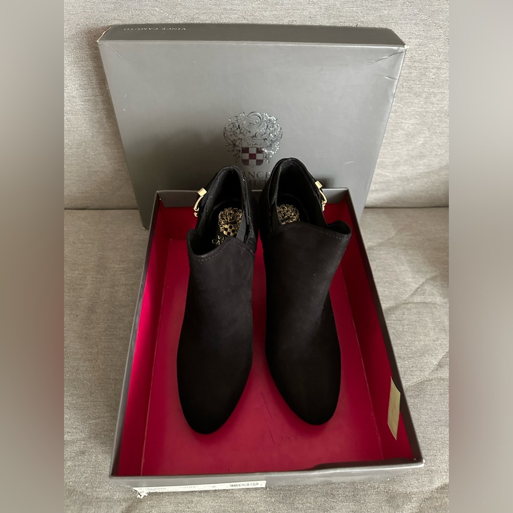 Black Leather ankle boots with gold detail - NEW - NWT